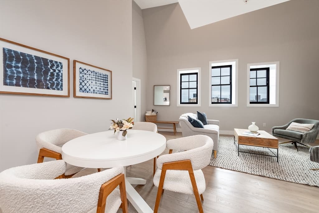 4 Franklin Street #403