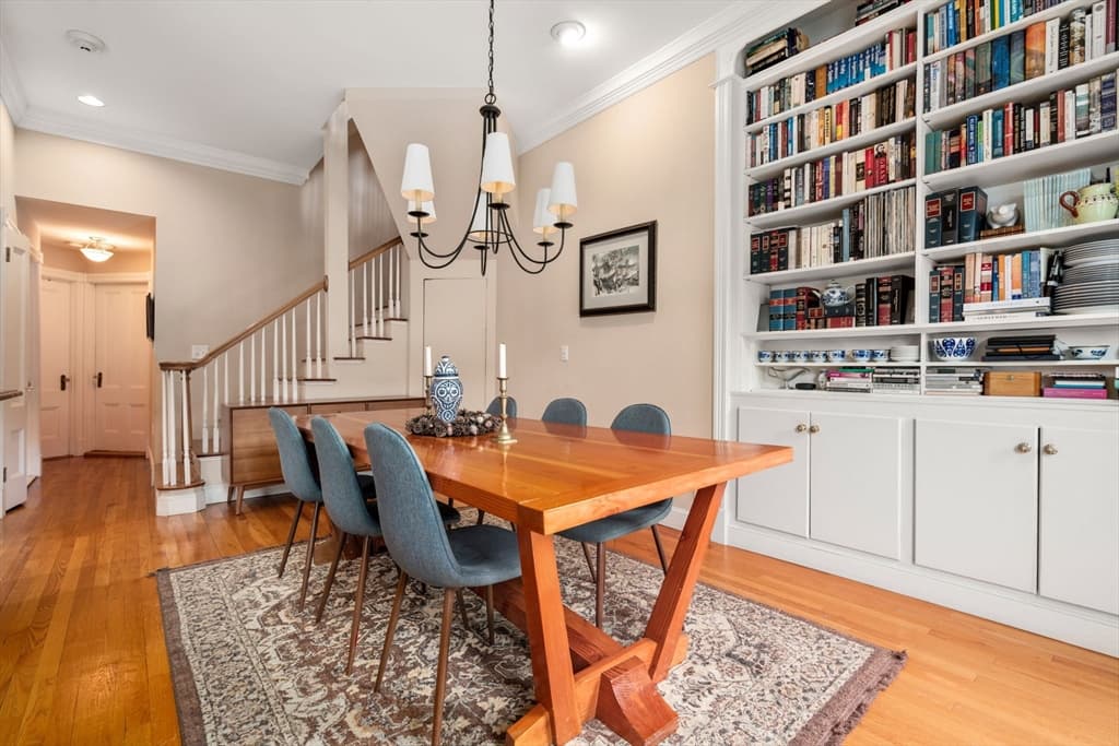 529 Columbus Ave #11 photo 4