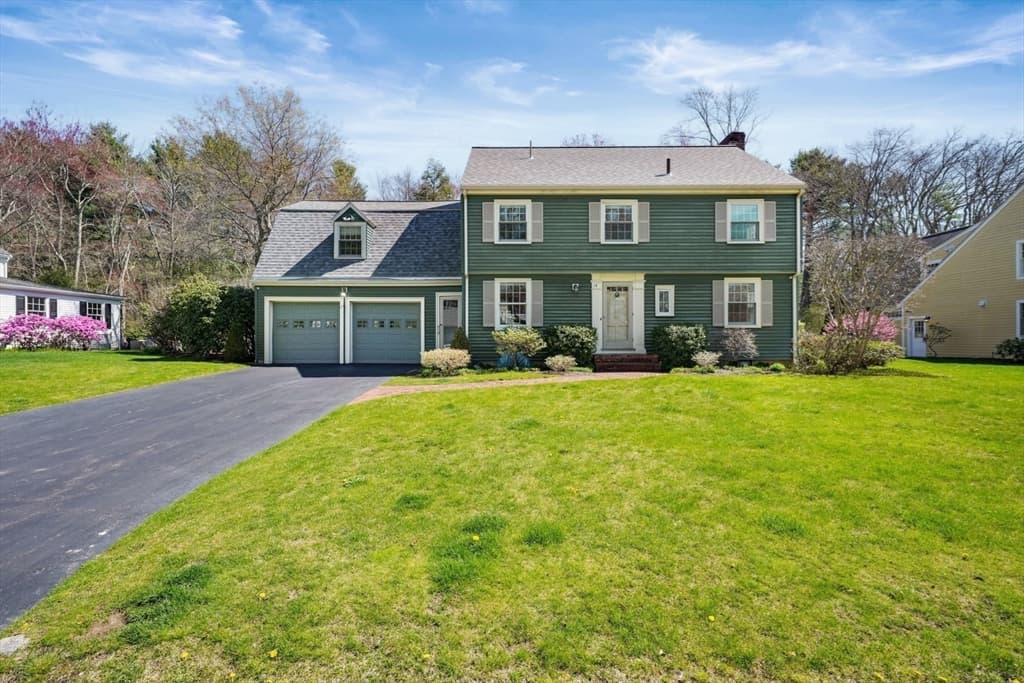 14 Meadowbrook Road