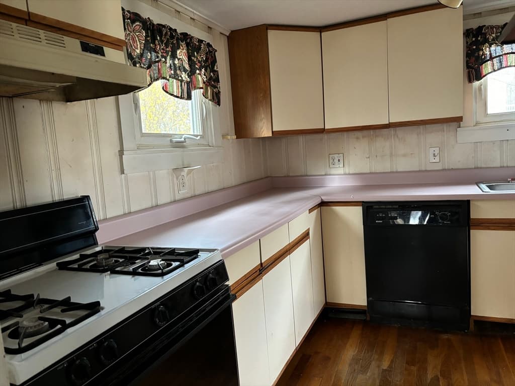 58 Breezy Hill Ter photo 5