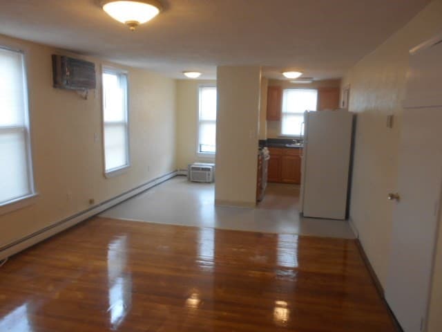 14 Arlington Street #1