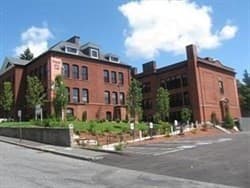 28 Adams St #209