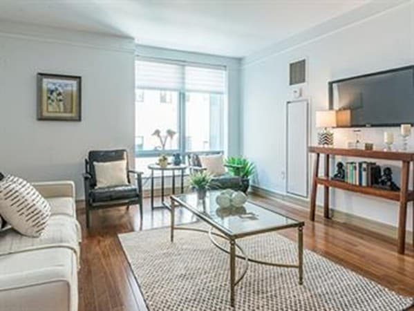 3 Avery Street #602