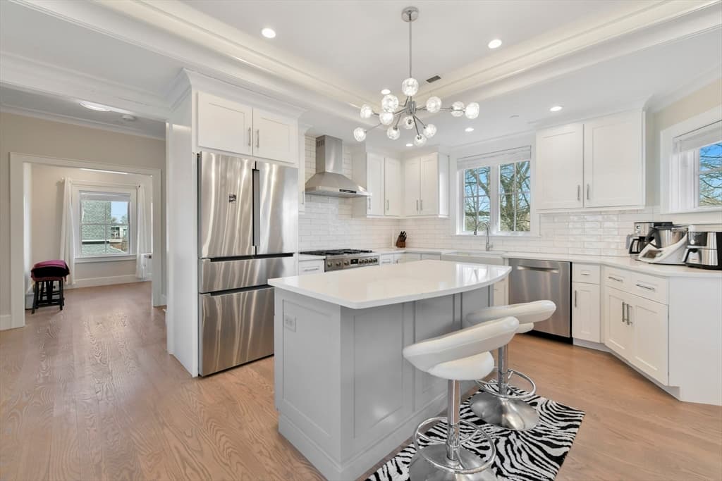 180 Adams St #6 photo 3