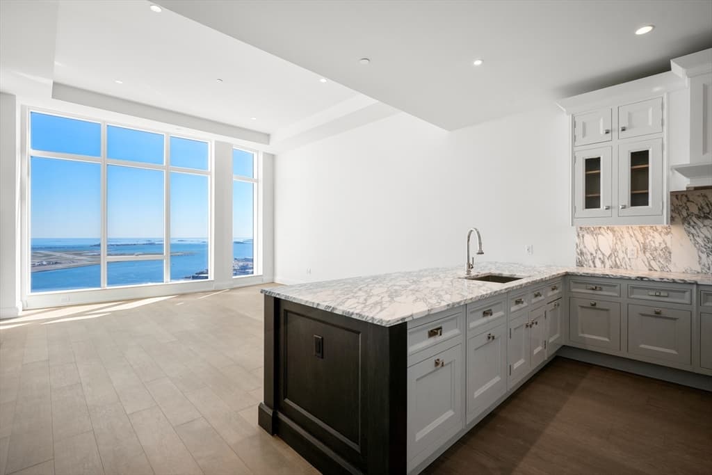 240 Devonshire Street #PH 2F photo 4