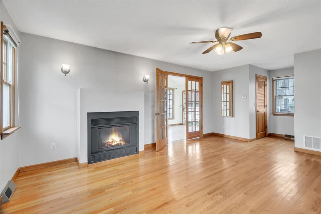 81 Fairview Ave photo 5