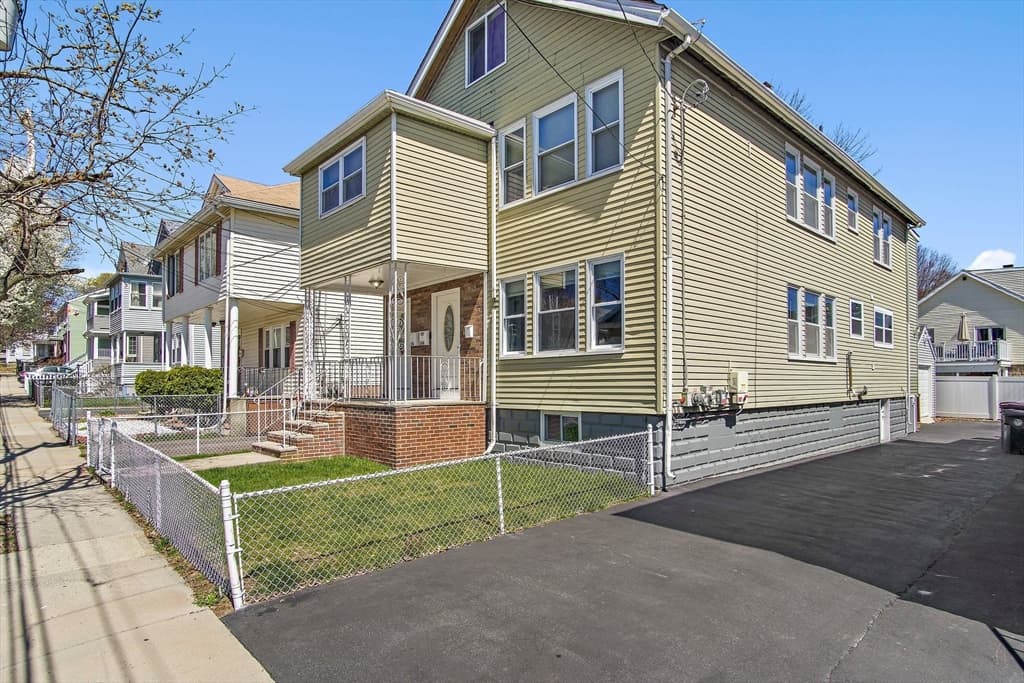 24 Englewood Ave #24A photo 2