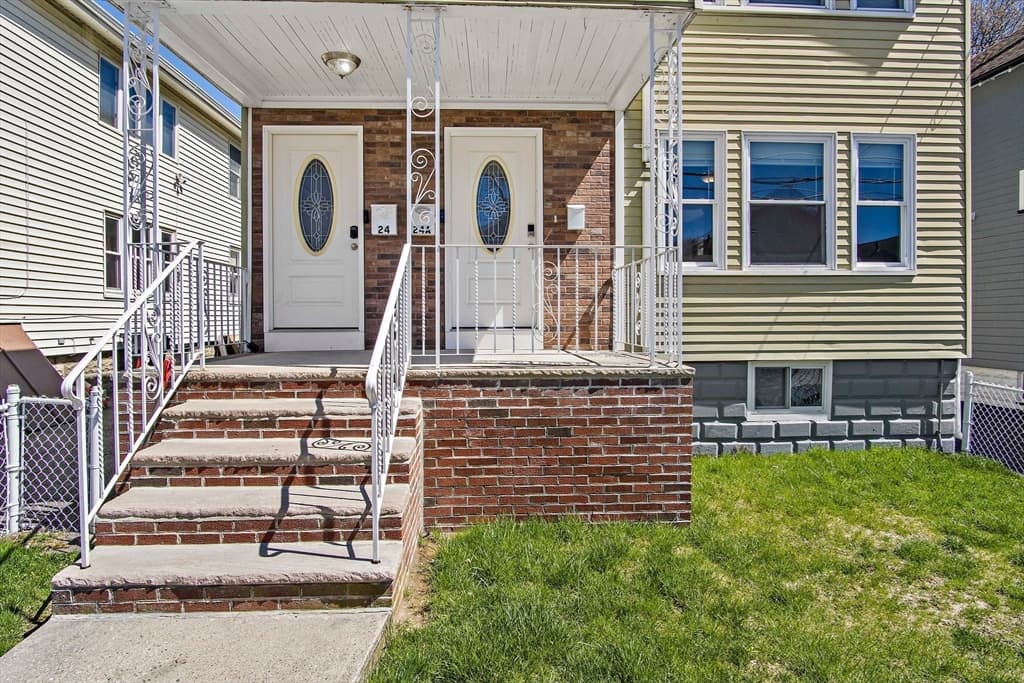 24 Englewood Ave #24A photo 3
