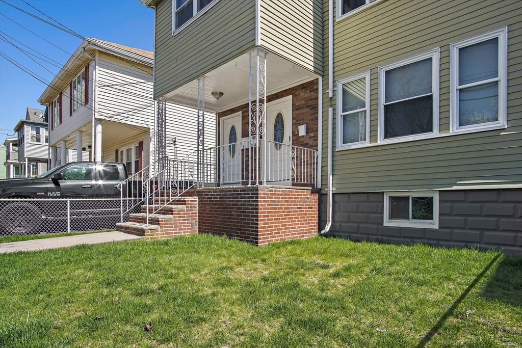 24 Englewood Ave #24A photo 4