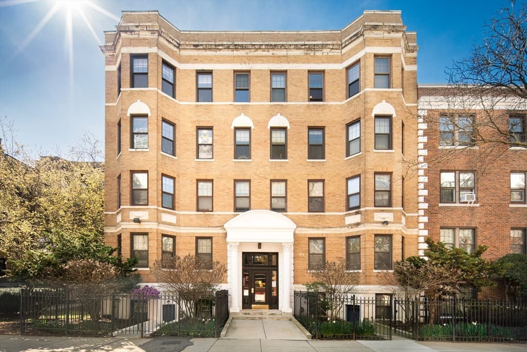 60 Queensberry St. #12