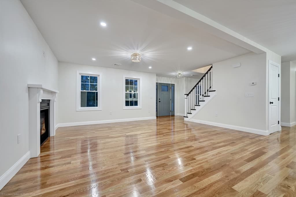 17 Cortney Drive photo 3
