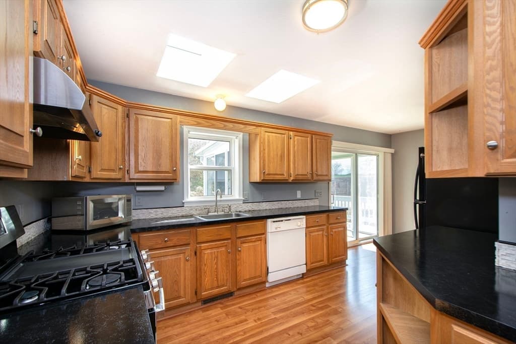 9 Headlands Drive photo 4