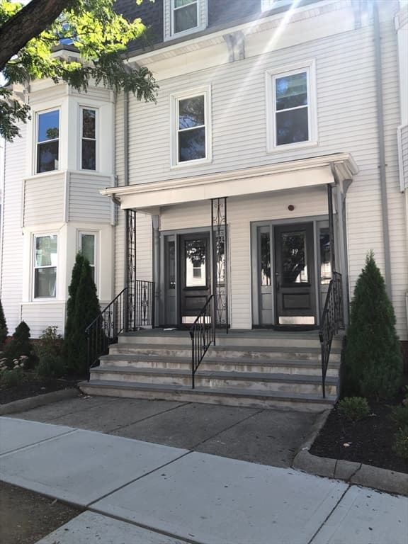 49 College Ave. #3 photo 2