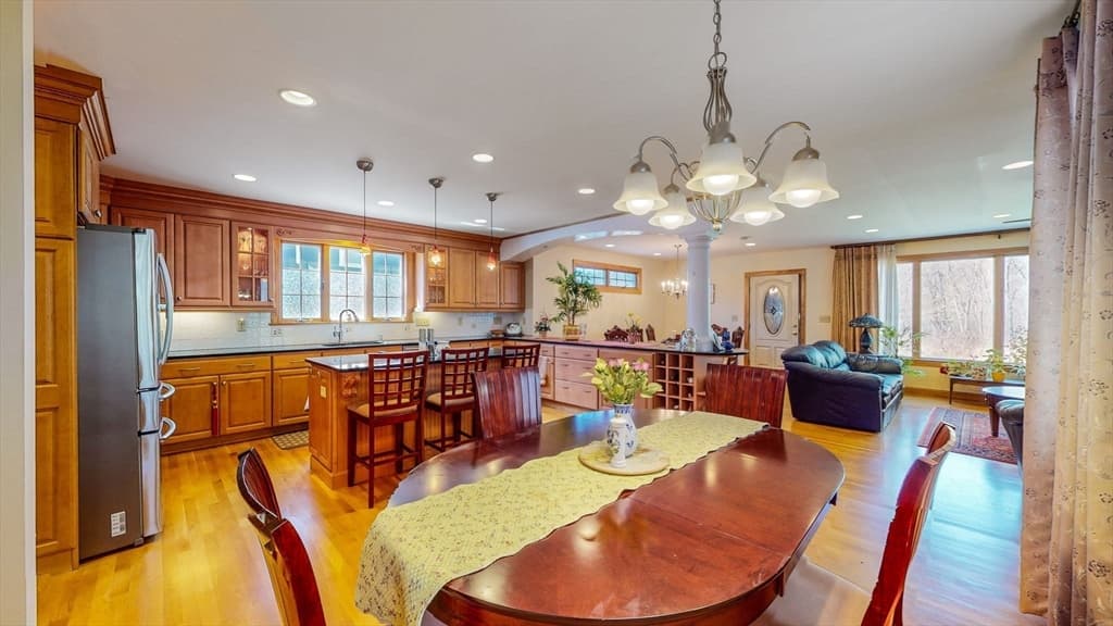 65 Riverview Cir photo 4