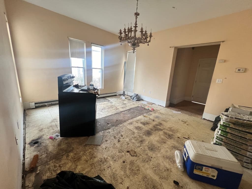 34 Winthrop St photo 4