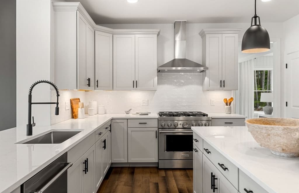3 Lloyd Circle #43