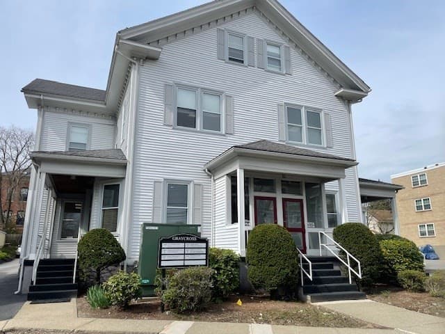 1070 Massachusetts Ave #B