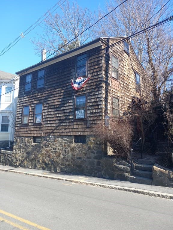 154 Pleasant