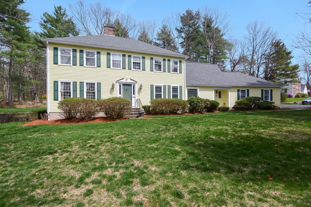 4 Deerfield Dr