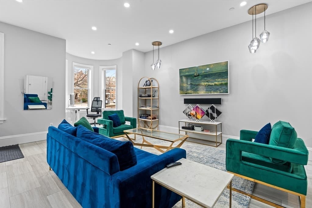 1755 Beacon St #1 photo 4