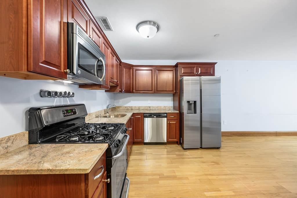 2440 Massachusetts Ave #23 photo 4