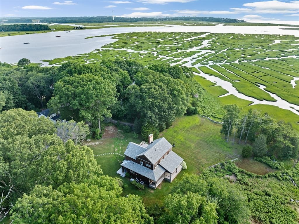 210 Damons Point Rd photo 5