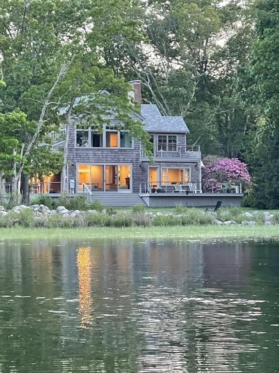 210 Damons Point Rd photo 4