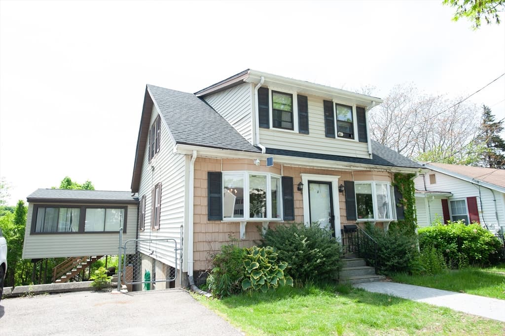 35 Perkins St photo 2