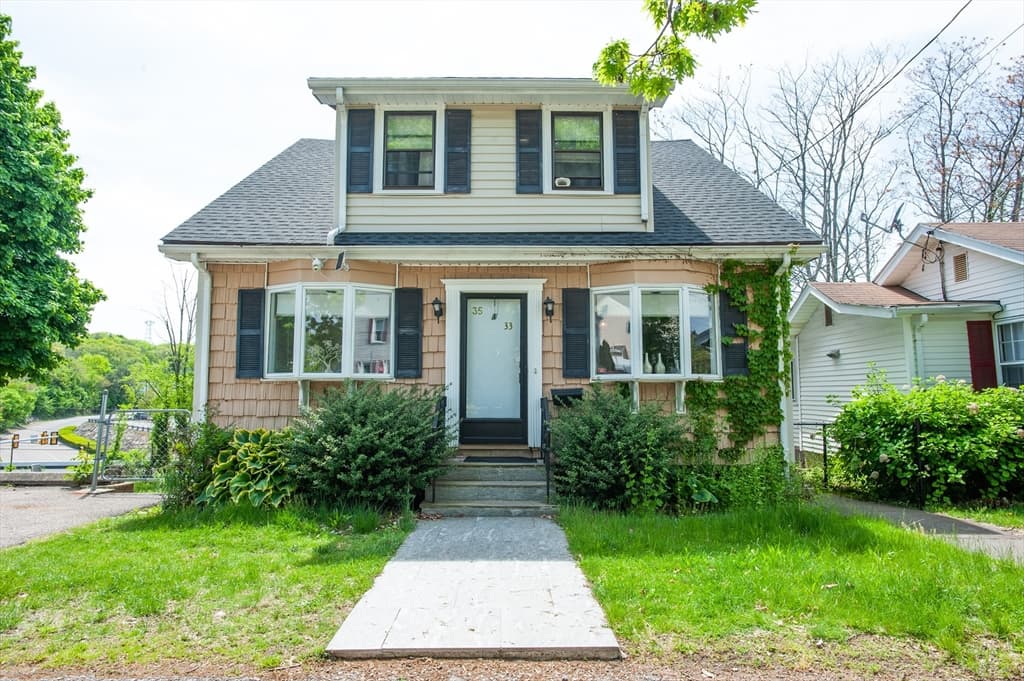 35 Perkins St