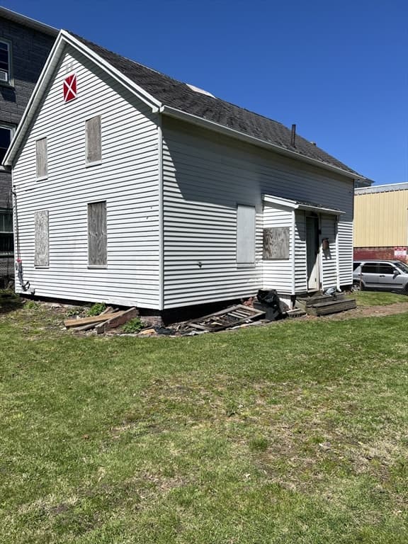 13 Sigel St