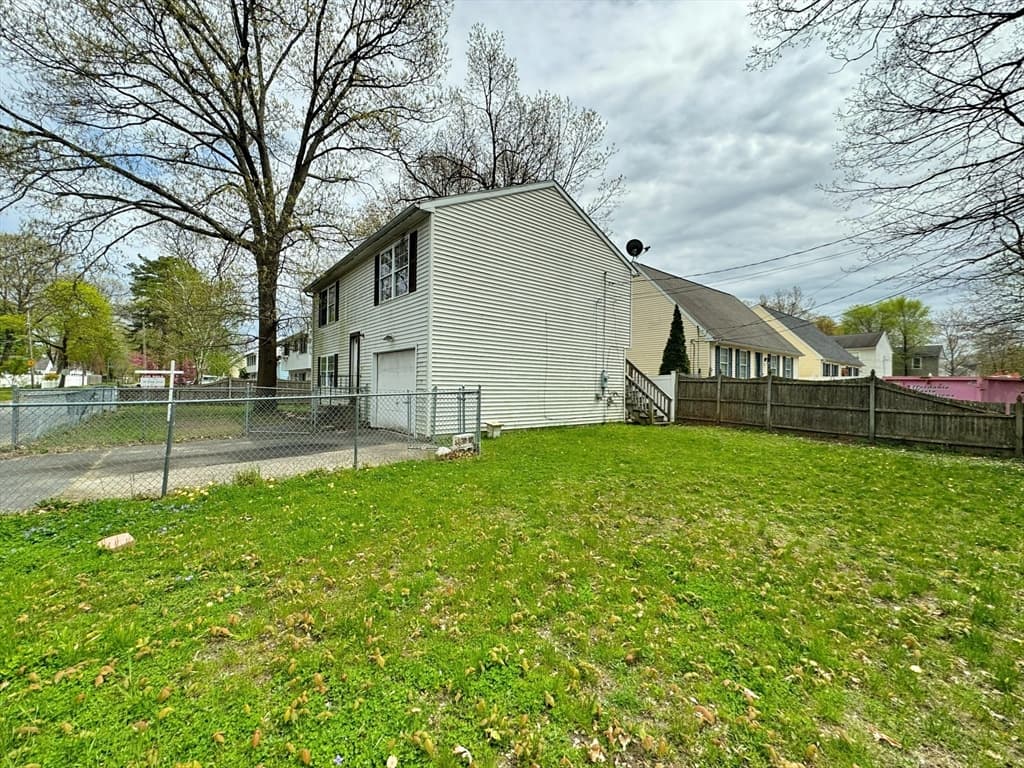 5 Olney Ave photo 3