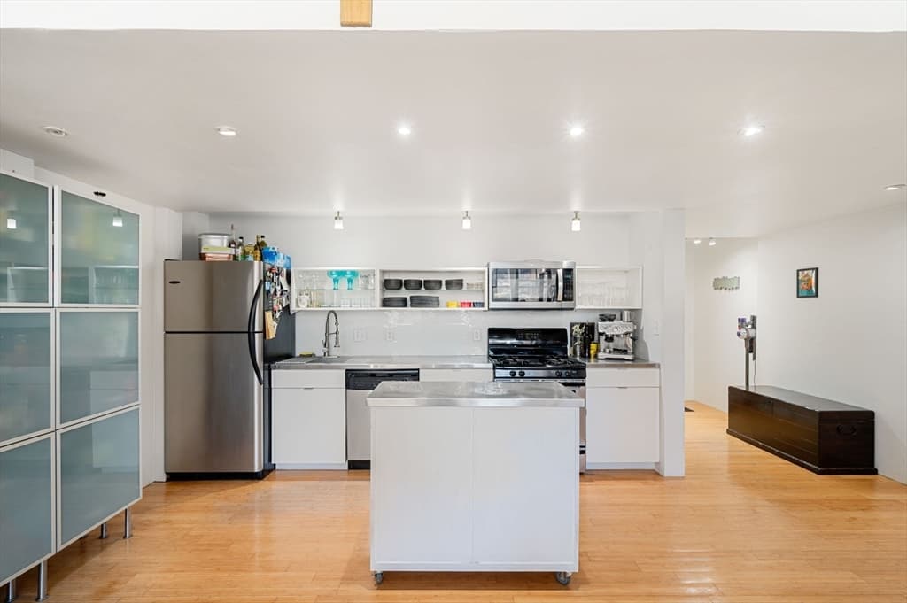 156 Porter St #142 photo 2