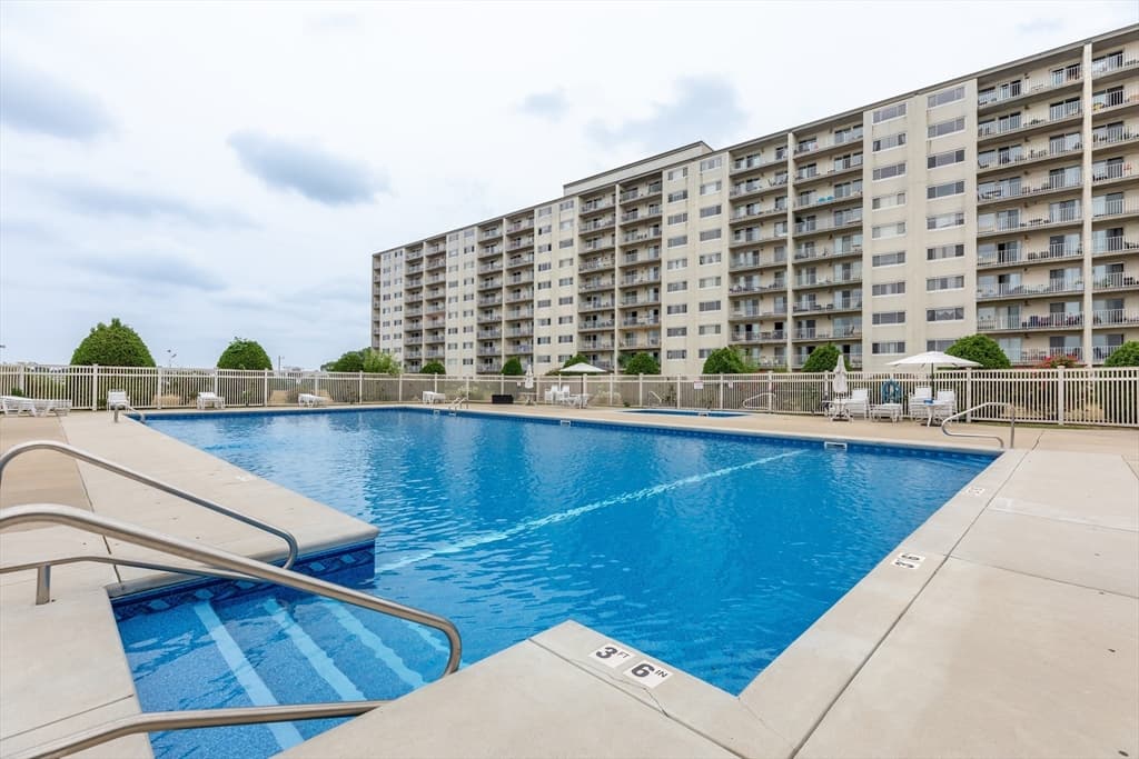 200 Cove Way #117