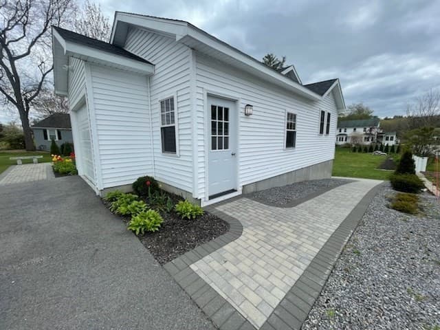 580 Merriam Ave photo 5