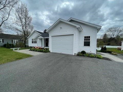 580 Merriam Ave photo 4