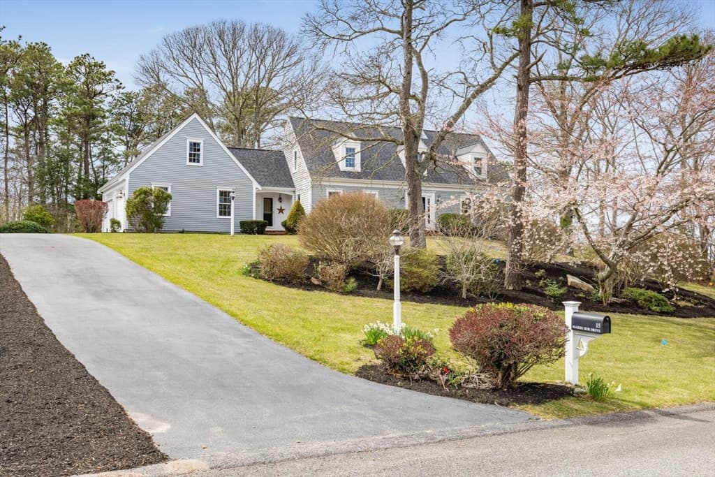 15 Marsh Side Drive