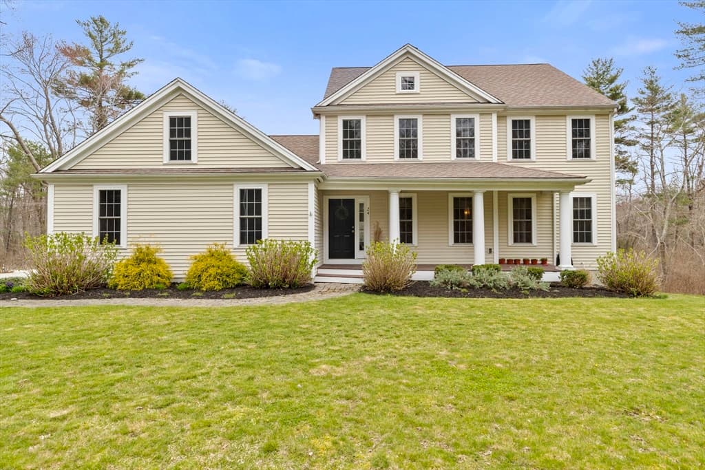 24 Sparrow Ln
