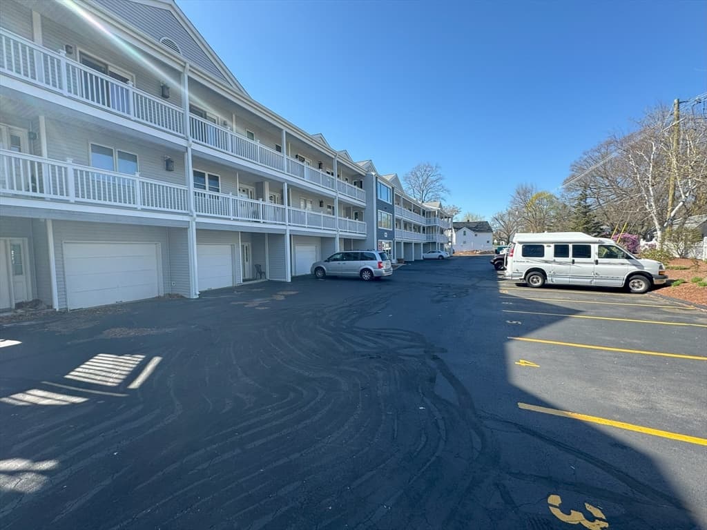 190 S Quinsigamond Ave #206 photo 5