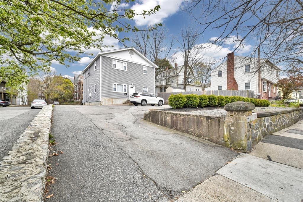 192 Fairmount Ave #1