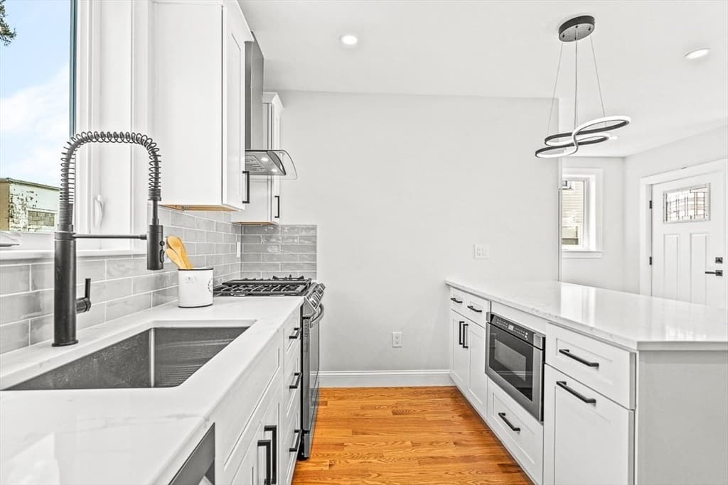 15 Conn Street #15
