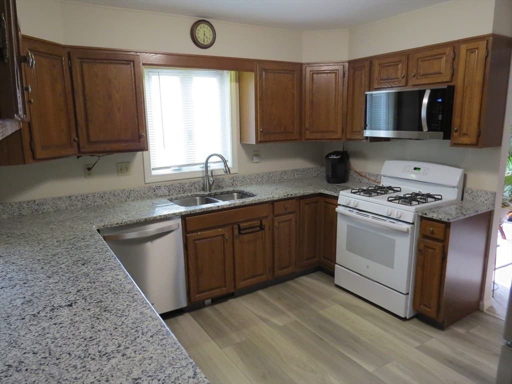 30 Rosslare Drive #110 photo 2