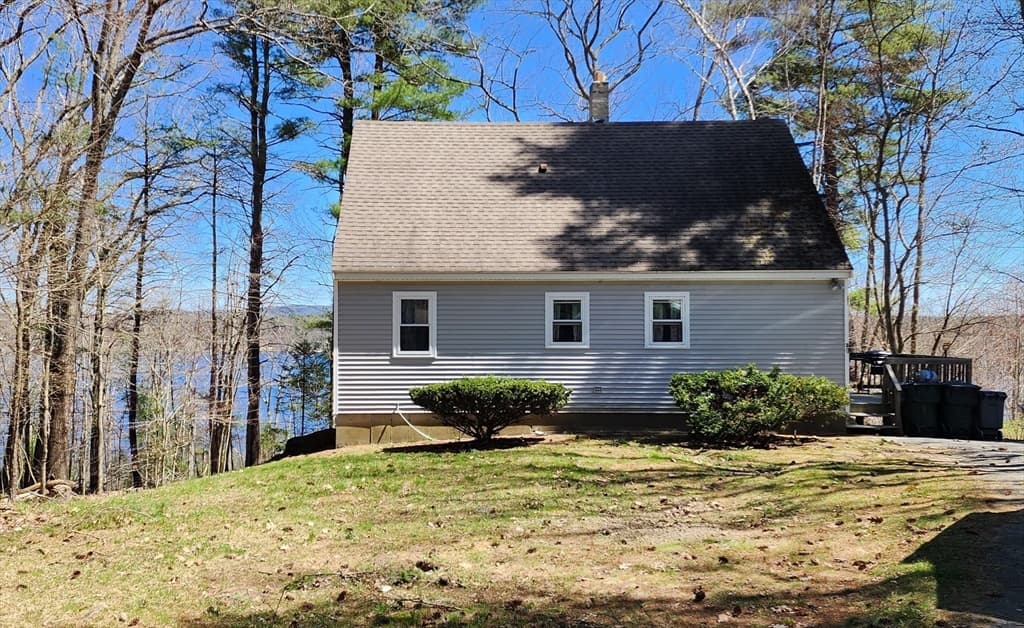 24 Lake View Dr