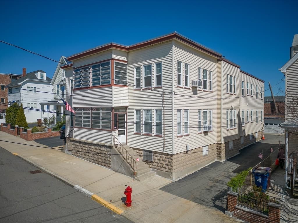 53 Dehon Street #2 photo 4