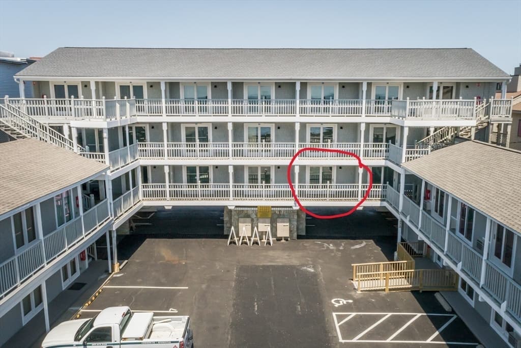 449 Ocean Boulevard #209 photo 4