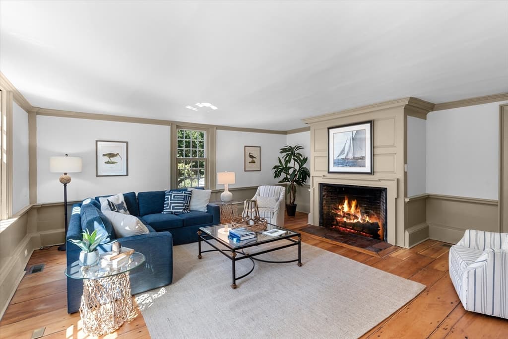 42 Summer St photo 4
