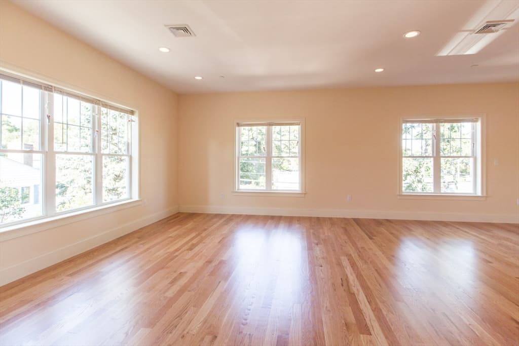 5165 Washington St #20 photo 5