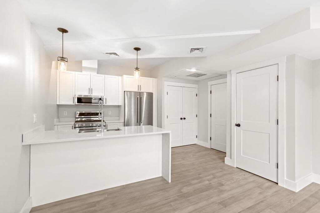 305 Webster Avenue #204 photo 5