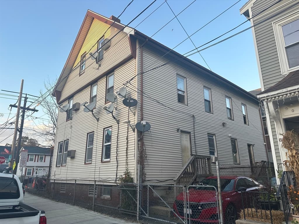 751 Broadway photo 2