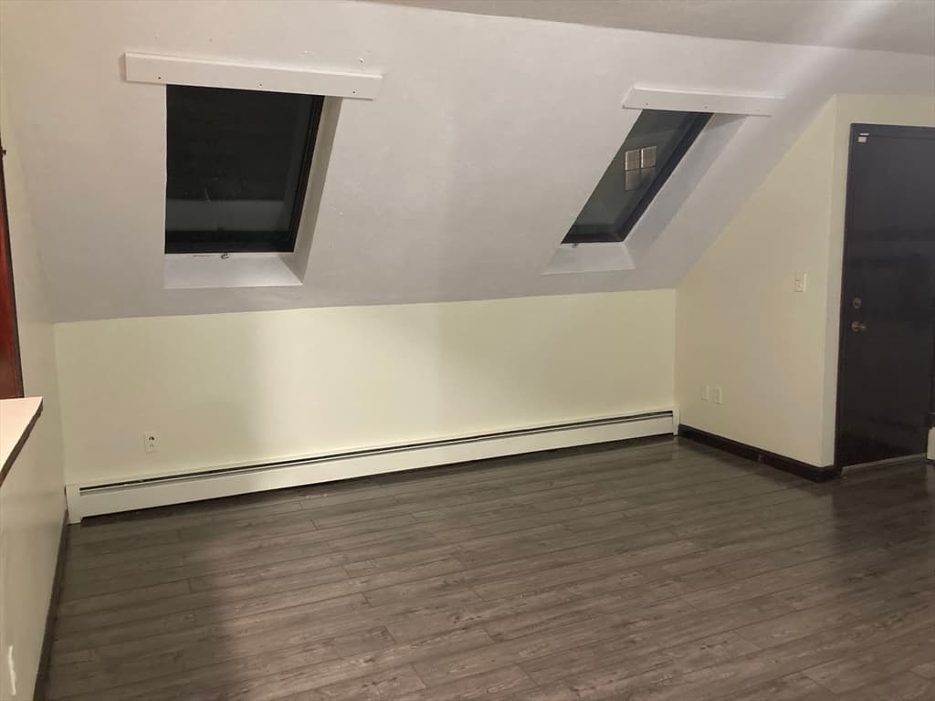 751 Broadway photo 5