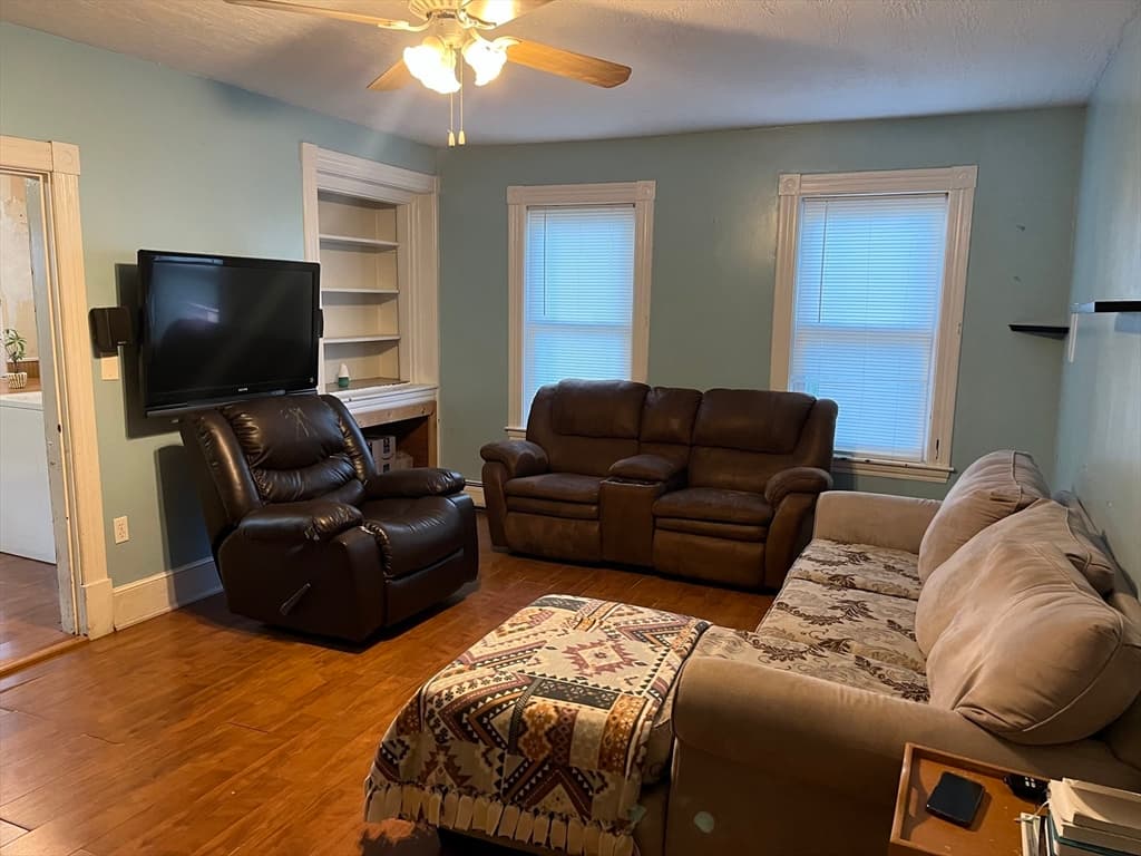 4 Mount Pleasant St #4 photo 2